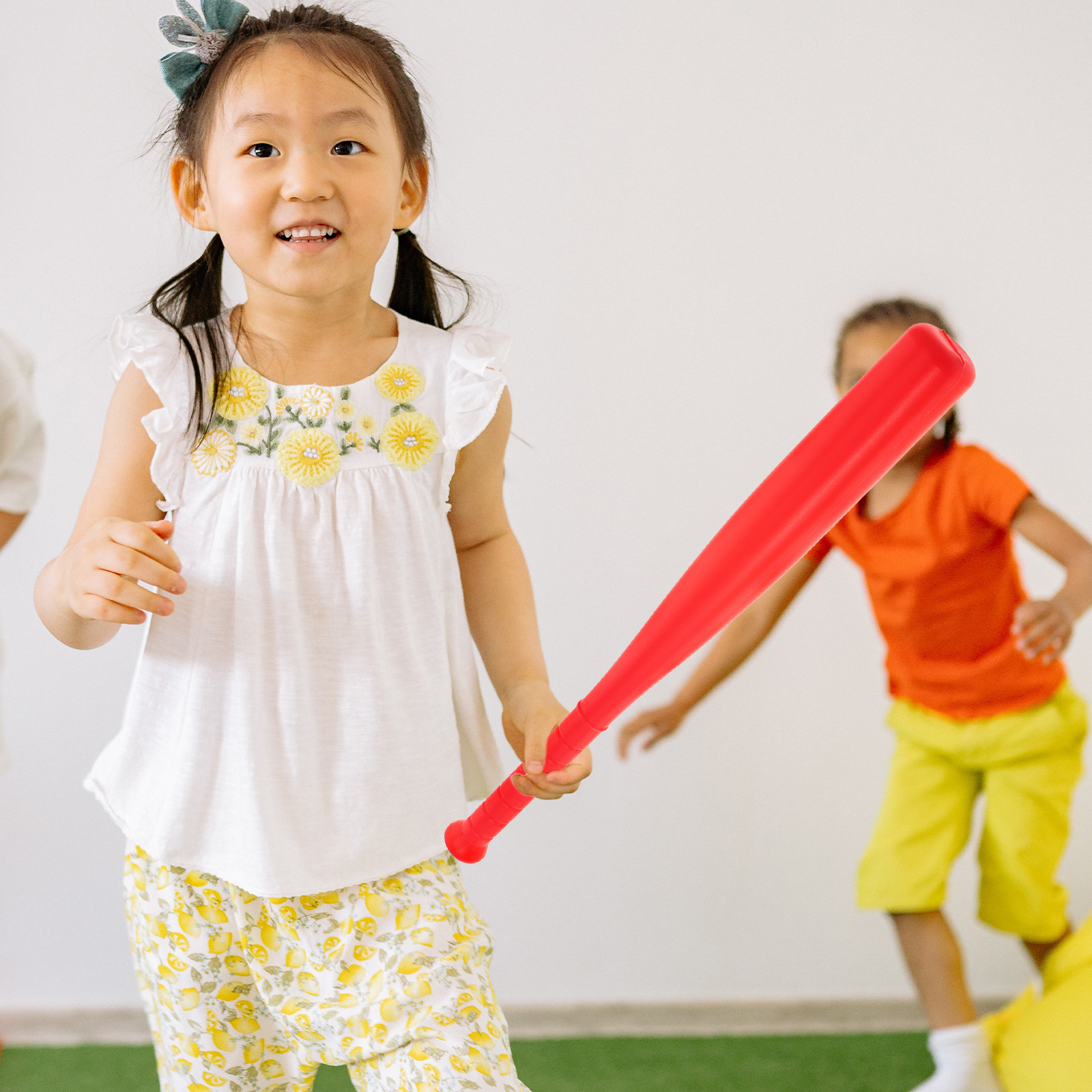 Kids Outdoor Yard Equipment - 2セット野球バットセット プレミアムプラスチック製 幼児用 安全設計 屋外裏庭トレーニング 子供用スポーツヤード用品