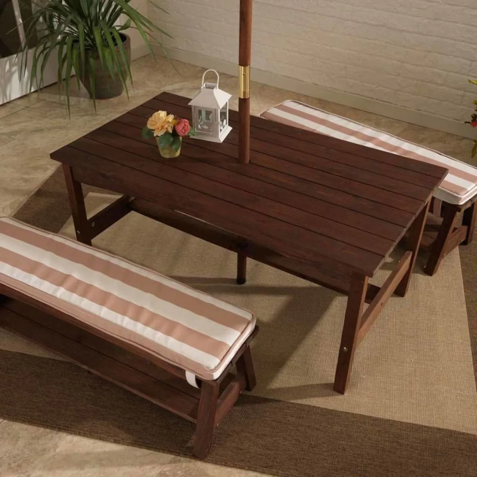 屋外用木製テーブル&ベンチセット、クッションと傘付き、子供用 - Kids Outdoor Bench Table のレビューと価格